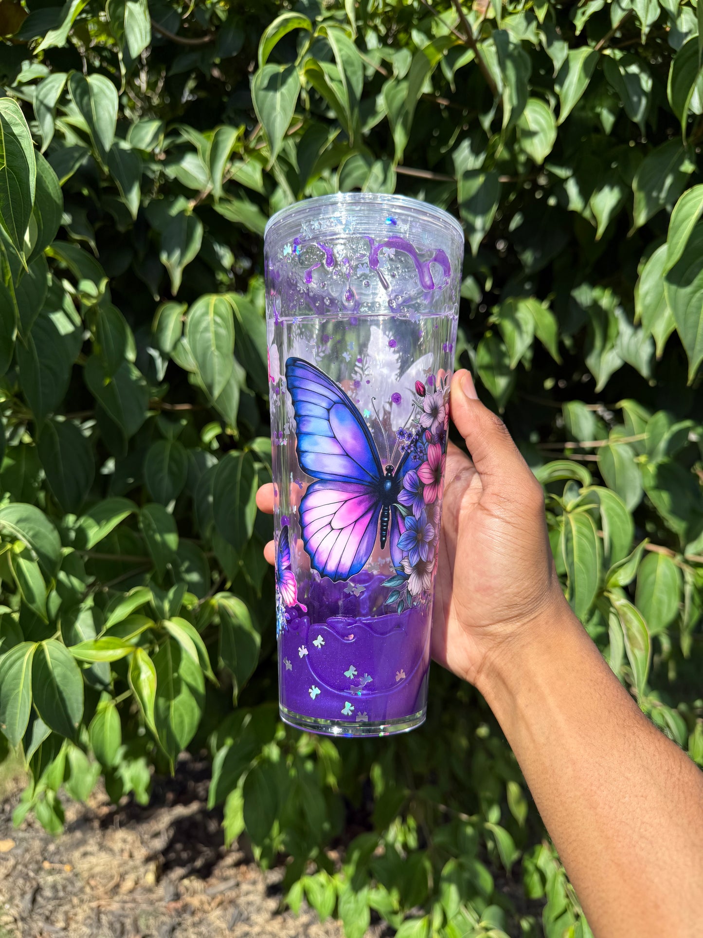 BUTTERFLY SUSPENDED FLOW